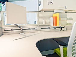 eubiq辦公桌插座多功能插座 智能辦公家具系統